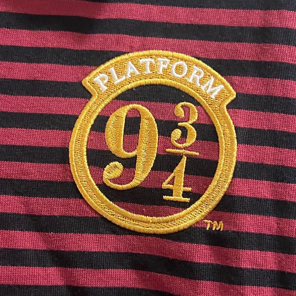 Hot Topic design for Harry Potter fans long sleeve brand new shirt